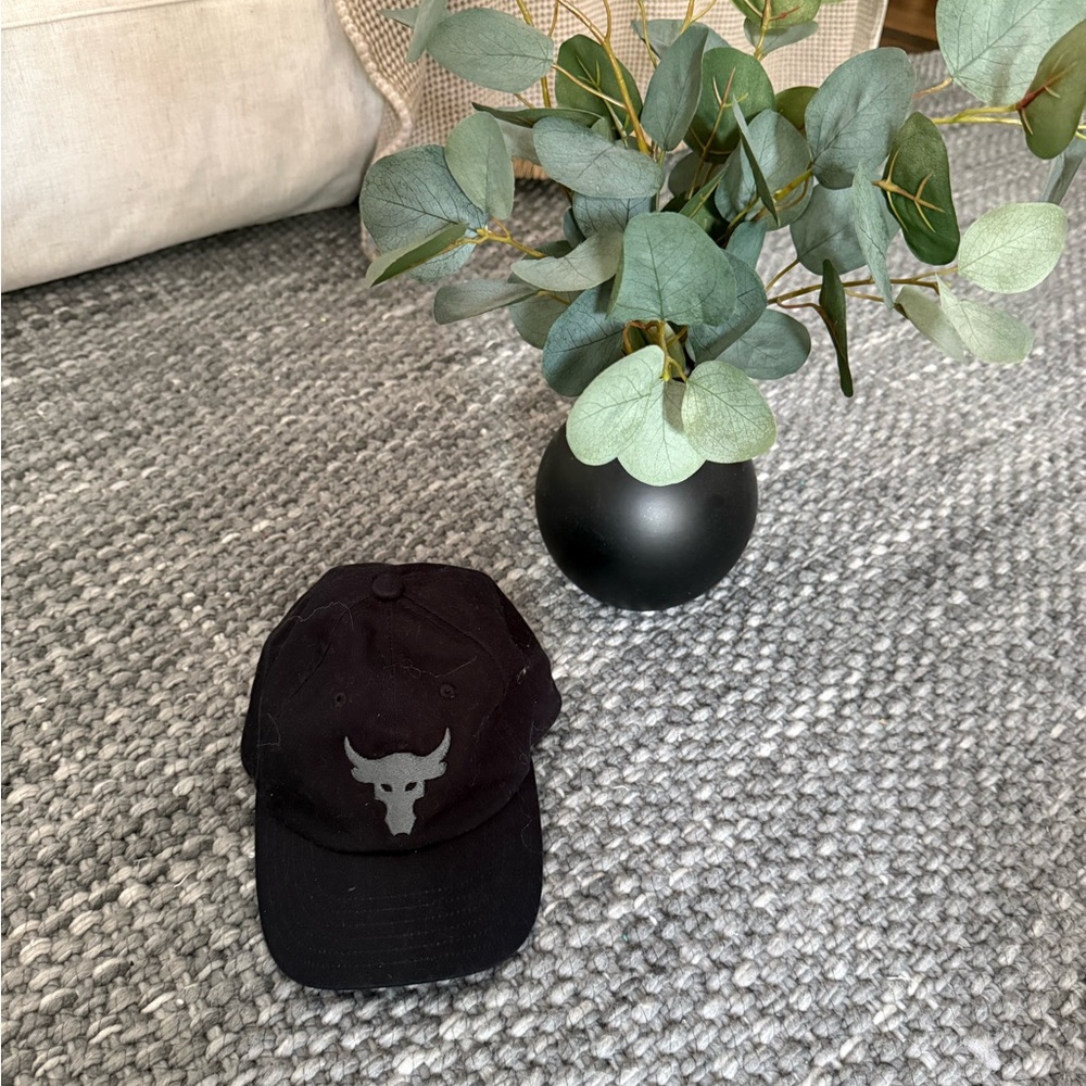 Under Armour Project Rock Black Youth Hat Cap #1357500-001 Black